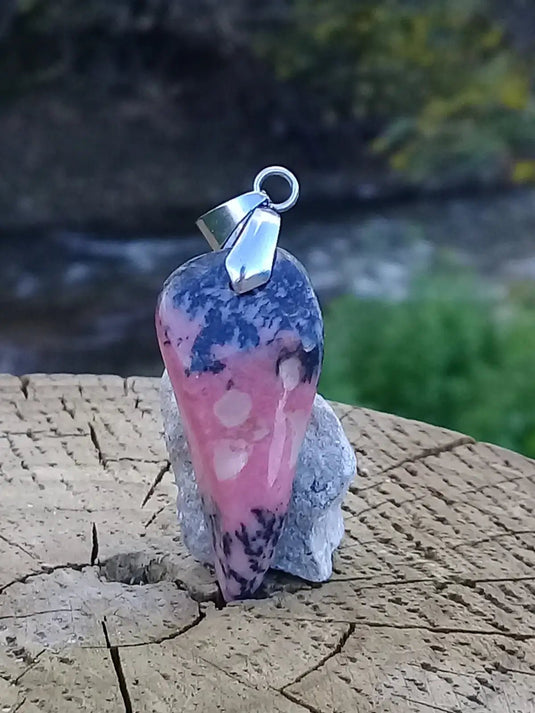 Rhodonite d’Argentine pendentif Grade A ++++ (fourni avec cordon) Rhodonite pendentif