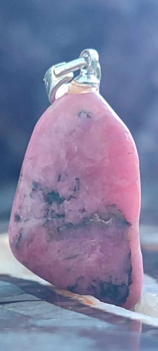 Rhodonite d’Argentine pendentif Grade A++++ monté argt925 (fourni avec cordon) Rhodonite pendentif bélière Argent 925
