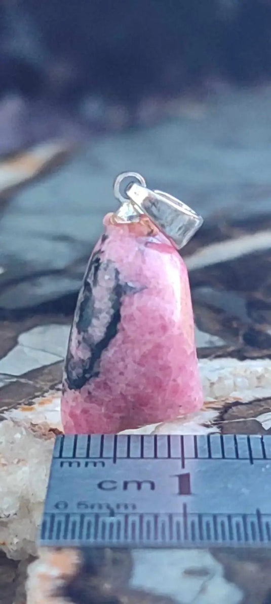 Rhodonite d’Argentine pendentif Grade A++++ monté argt925 (fourni avec cordon) Rhodonite pendentif bélière Argent 925