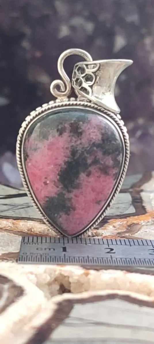 Rhodonite d’Argentine pendentif Grade A ++++ monté sur Argt Rhodié Rhodonite pendentif sur Argt Rhodié