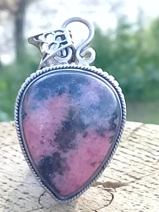Rhodonite d’Argentine pendentif Grade A ++++ monté sur Argt Rhodié Rhodonite pendentif sur Argt Rhodié