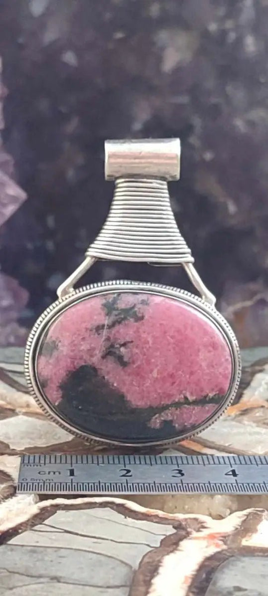 Rhodonite d’Argentine pendentif Grade A ++++ monté sur Argt Rhodié Rhodonite pendentif sur Argt Rhodié