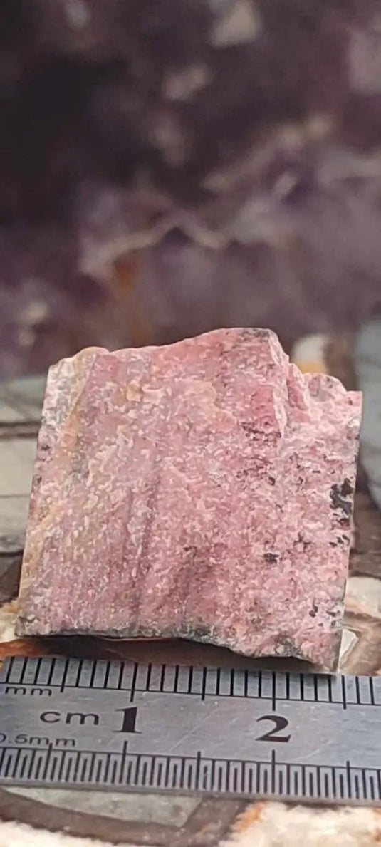 Rhodonite d’Argentine pierre brute Grade A ++++ Rhodonite pierre brute