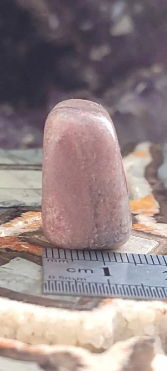 Rhodonite d’Argentine pierre roulée Grade A ++++ Rhodonite pierre roulée