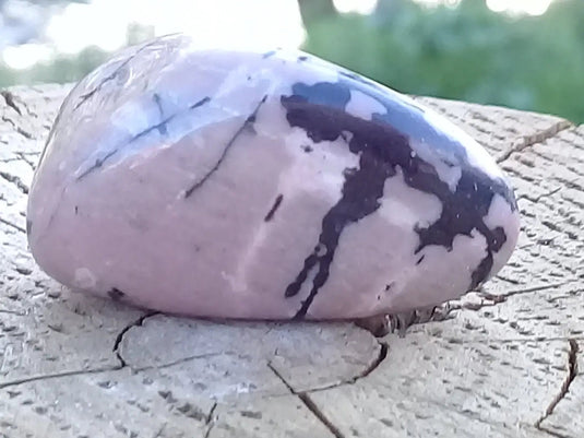 Rhodonite d’Argentine pierre roulée Grade A ++++ Rhodonite pierre roulée
