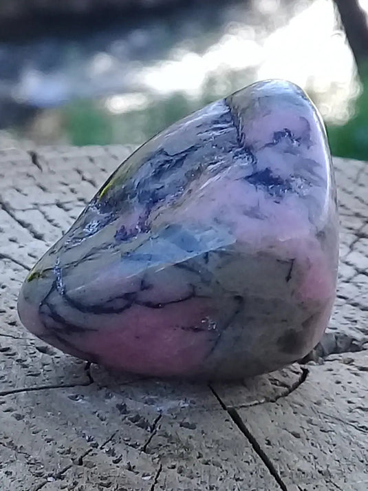 Rhodonite d’Argentine pierre roulée Grade A ++++ Rhodonite pierre roulée