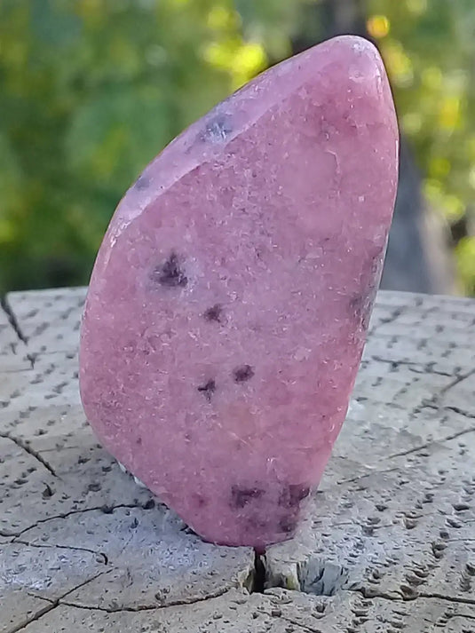 Rhodonite d’Argentine pierre roulée Grade A ++++ Rhodonite pierre roulée