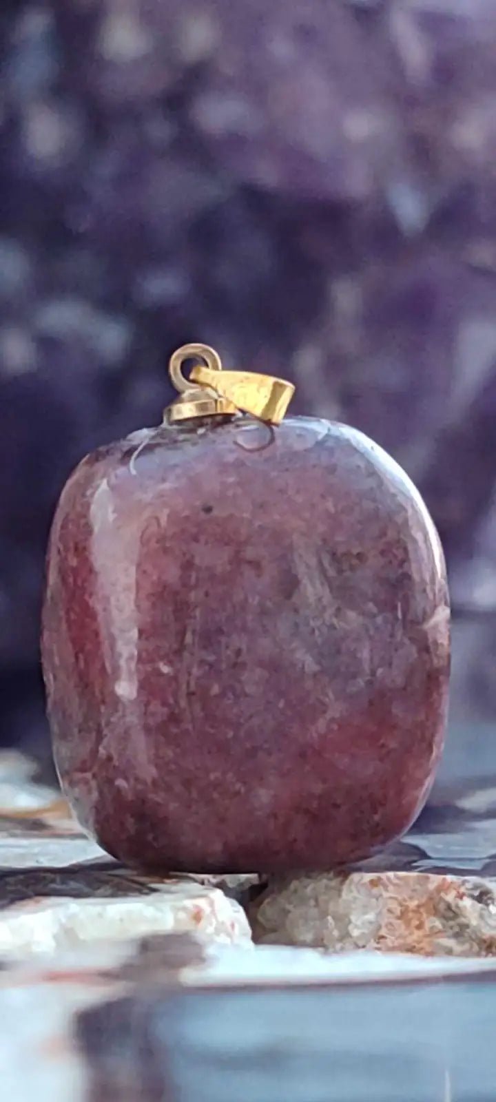 Chargez l&#39;image dans la visionneuse de la galerie, Rhodonite du Pérou pendentif Grade A++++ (fourni avec cordon) Rhodonite pendentif
