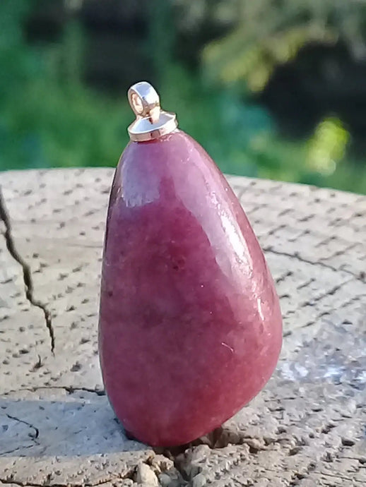 Rhodonite du Pérou pendentif Grade A++++ (fourni avec cordon) Rhodonite du Pérou pendentif
