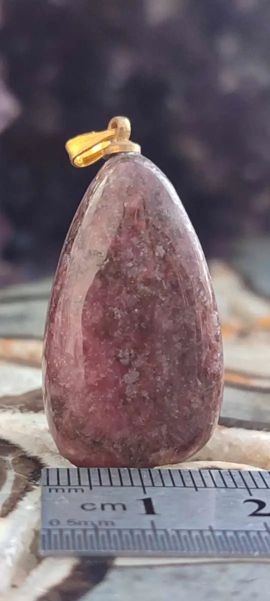 Load image into Gallery viewer, Rhodonite du Pérou pendentif Grade A++++ (fourni avec cordon) Rhodonite du Pérou pendentif

