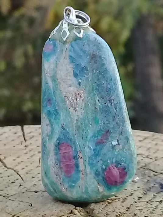 Rubis Fuschite pendentif Grade A +++ (Fourni avec son cordon) Pendentif Rubis Fuschite