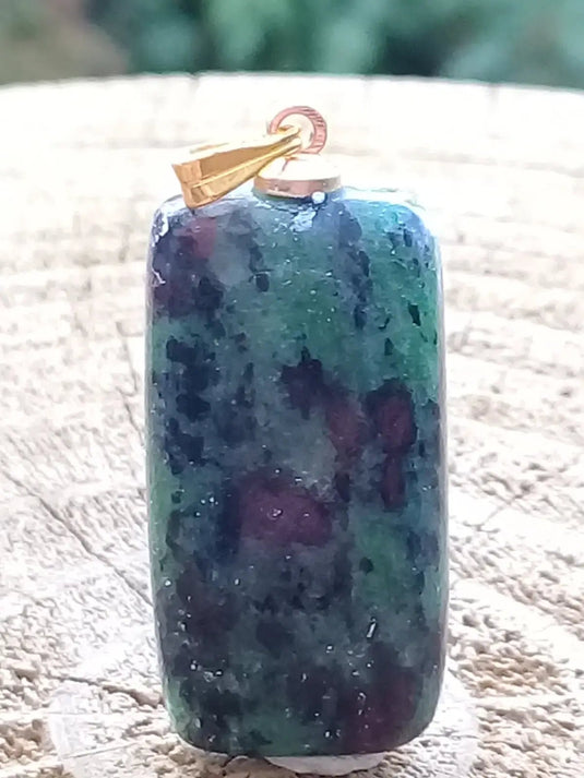 Rubis sur Zoïsite du Pakistan pendentif Grade A++++ Fourni avec son cordon Rubis sur Zoïsite pendentif