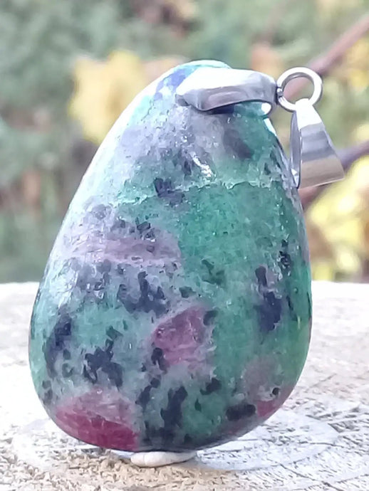 Rubis Zoïsite du Pakistan pendentif Grade A++++ Fourni avec cordon Rubis Zoïsite du Pakistan pendentif