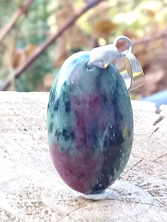 Rubis Zoïsite du Pakistan pendentif Grade A++++ Fourni avec cordon Rubis Zoïsite du Pakistan pendentif