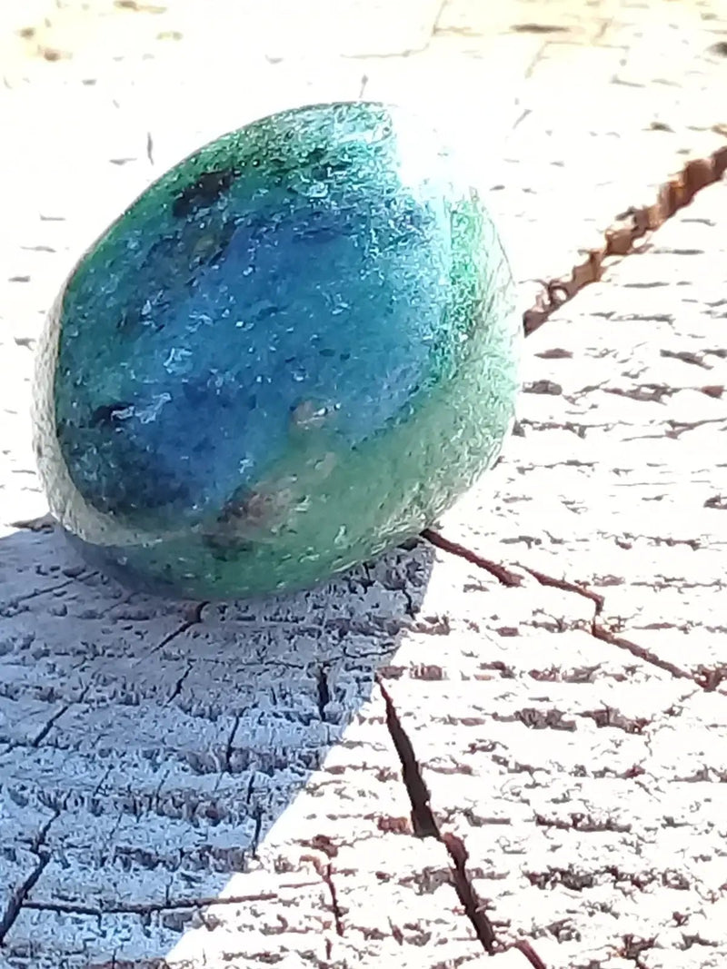 Load image into Gallery viewer, Rubis Zoïsite pierre roulée Grade A ++++ Rubis Zoïsite pierre roulée
