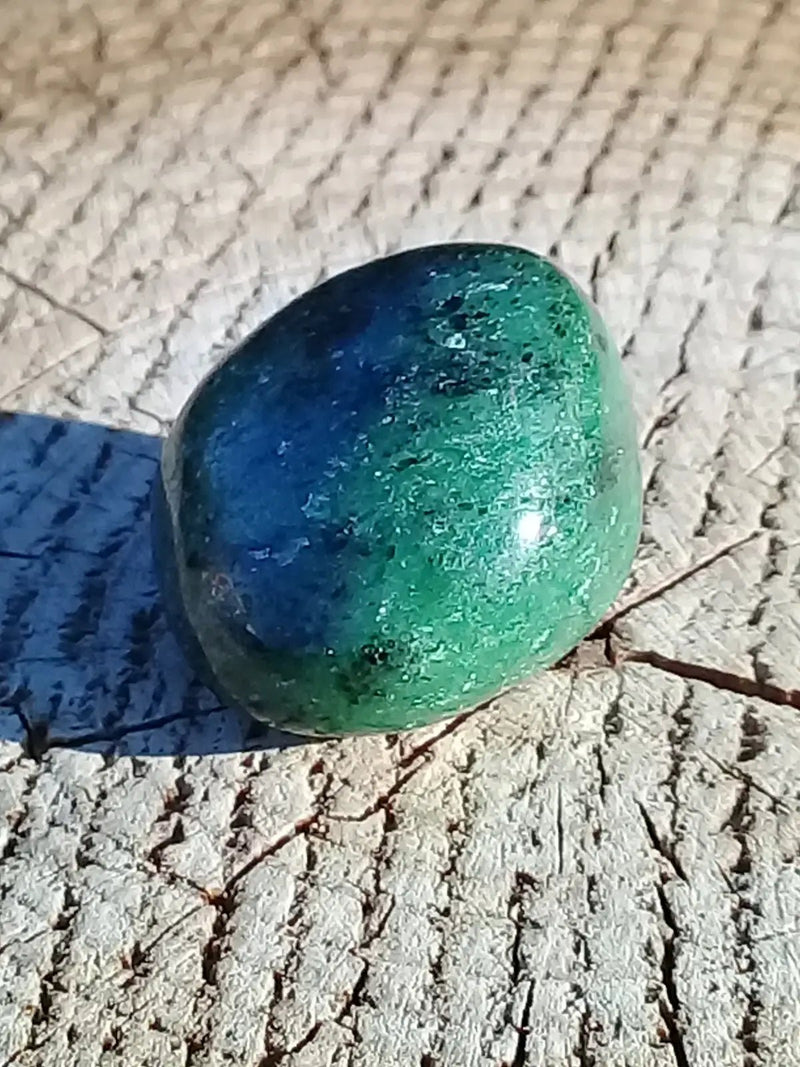 Load image into Gallery viewer, Rubis Zoïsite pierre roulée Grade A ++++ Rubis Zoïsite pierre roulée
