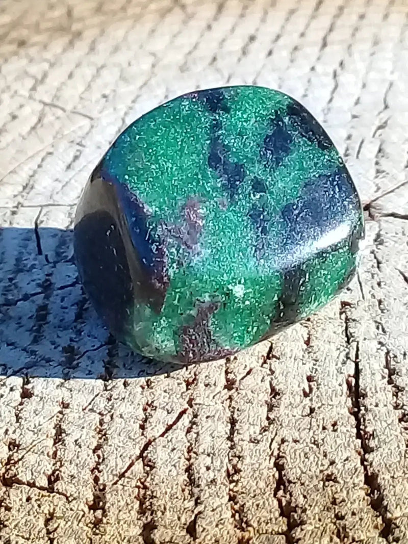 Load image into Gallery viewer, Rubis Zoïsite pierre roulée Grade A ++++ Rubis Zoïsite pierre roulée
