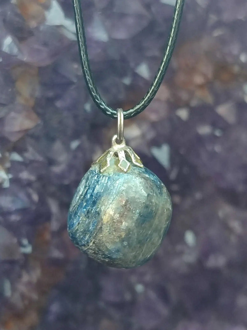 Chargez l&#39;image dans la visionneuse de la galerie, Saphir bleu du Sri Lanka - Pendentif - Grade Prémium - Pierre d’Intuition et de Discernement Saphir bleu du Sri Lanka
