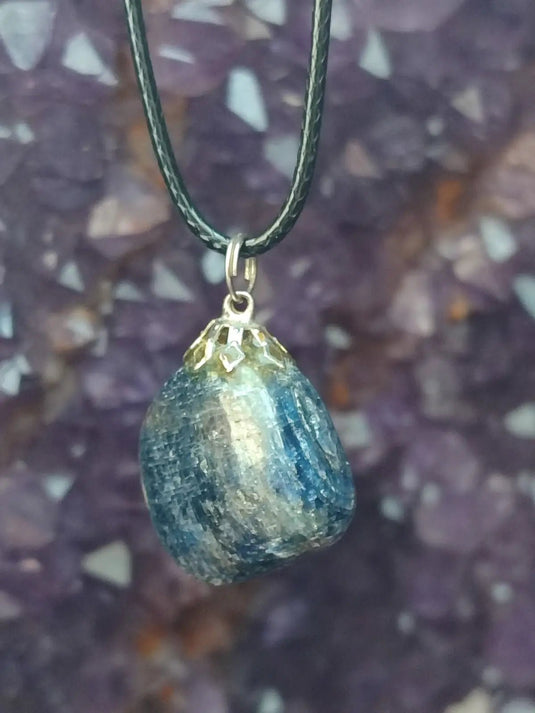 Saphir bleu du Sri Lanka - Pendentif - Grade Prémium - Pierre d’Intuition et de Discernement Saphir bleu du Sri Lanka