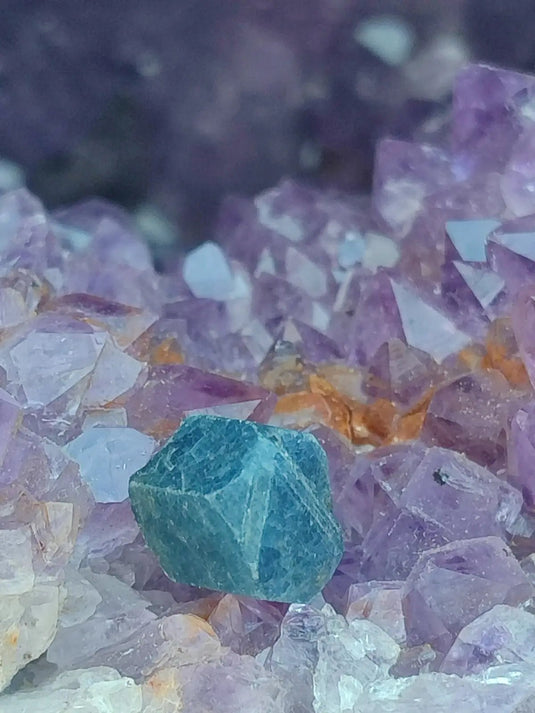 Saphir bleu du Sri Lanka - Pierre brute - Grade Prémium - Pierre de Clarté et d’Intuition Saphir bleu du Sri Lanka