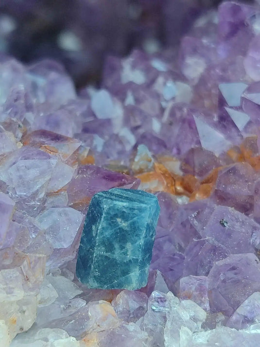 Saphir bleu du Sri Lanka - Pierre brute - Grade Prémium - Pierre de Clarté et d’Intuition Saphir bleu du Sri Lanka