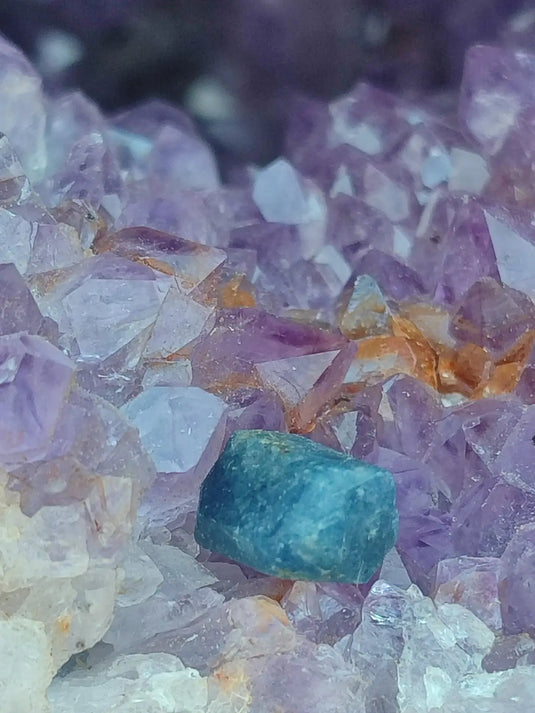 Saphir bleu du Sri Lanka - Pierre brute - Grade Prémium - Pierre de Clarté et d’Intuition Saphir bleu du Sri Lanka