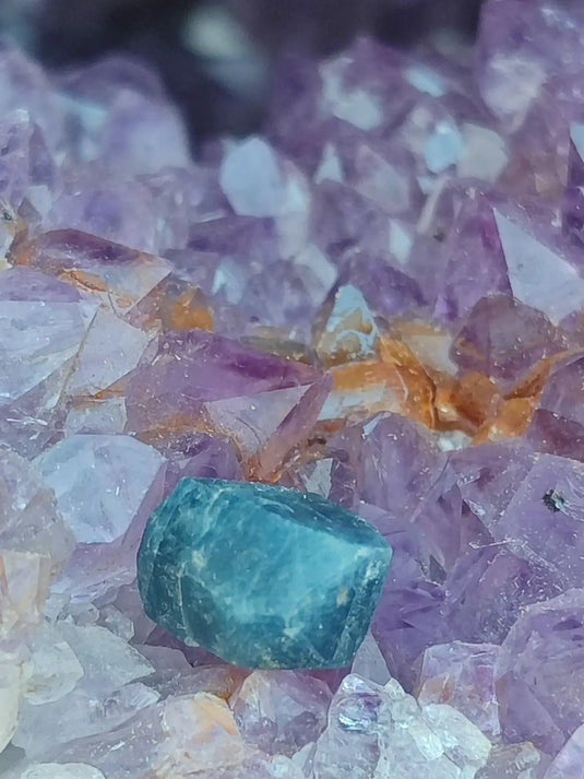 Saphir bleu du Sri Lanka - Pierre brute - Grade Prémium - Pierre de Clarté et d’Intuition Saphir bleu du Sri Lanka