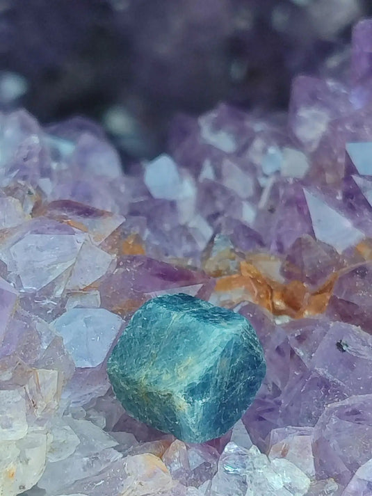 Saphir bleu du Sri Lanka - Pierre brute - Grade Prémium - Pierre de Clarté et d’Intuition saphir