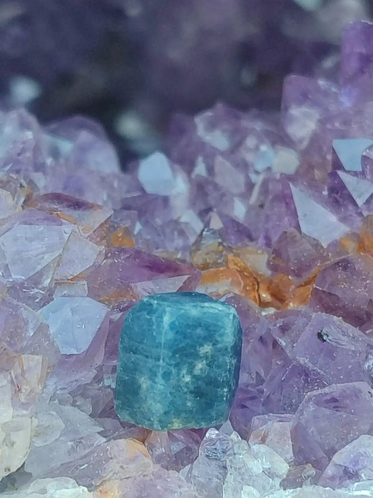 Saphir bleu du Sri Lanka - Pierre brute - Grade Prémium - Pierre de Clarté et d’Intuition Saphir bleu du Sri Lanka