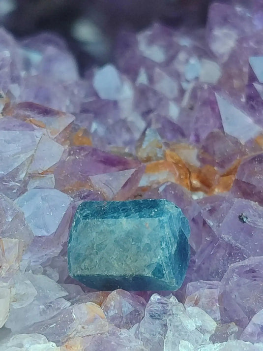 Saphir bleu du Sri Lanka - Pierre brute - Grade Prémium - Pierre de Clarté et d’Intuition Saphir bleu du Sri Lanka