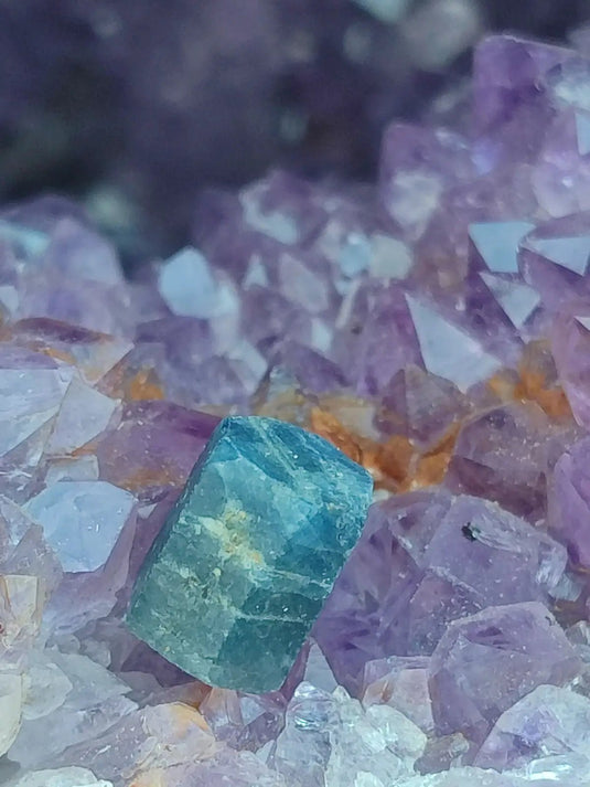 Saphir bleu du Sri Lanka - Pierre brute - Grade Prémium - Pierre de Clarté et d’Intuition Saphir bleu du Sri Lanka