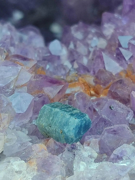 Saphir bleu du Sri Lanka - Pierre brute - Grade Prémium - Pierre de Clarté et d’Intuition Saphir bleu du Sri Lanka