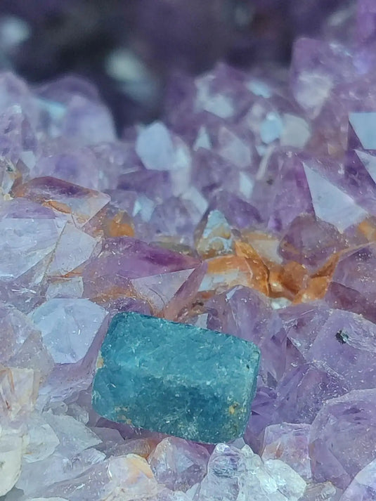 Saphir bleu du Sri Lanka - Pierre brute - Grade Prémium - Pierre de Clarté et d’Intuition Saphir bleu du Sri Lanka