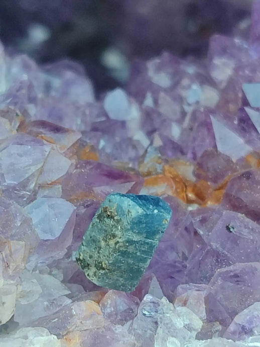 Saphir bleu du Sri Lanka - Pierre brute - Grade Prémium - Pierre de Clarté et d’Intuition Saphir bleu du Sri Lanka