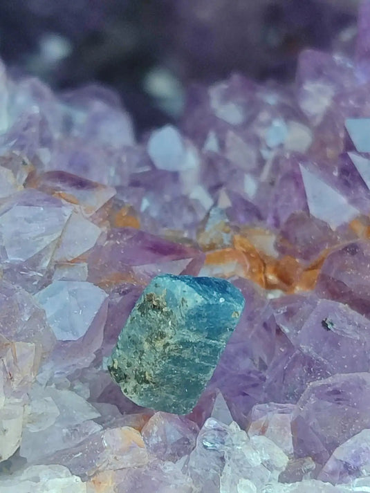 Saphir bleu du Sri Lanka - Pierre brute - Grade Prémium - Pierre de Clarté et d’Intuition Saphir bleu du Sri Lanka