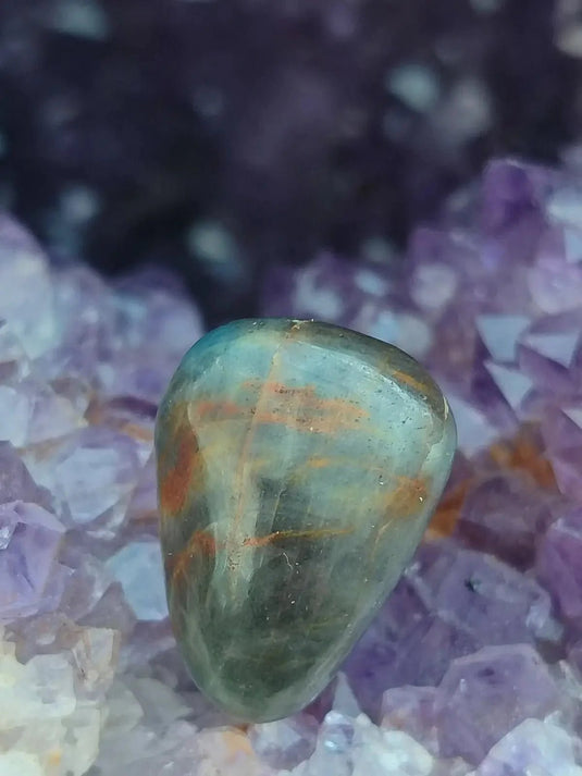 Saphir bleu du Sri Lanka - Pierre roulée - Grade Prémium - Pierre de Clarté et d’Intuition Saphir bleu du Sri Lanka