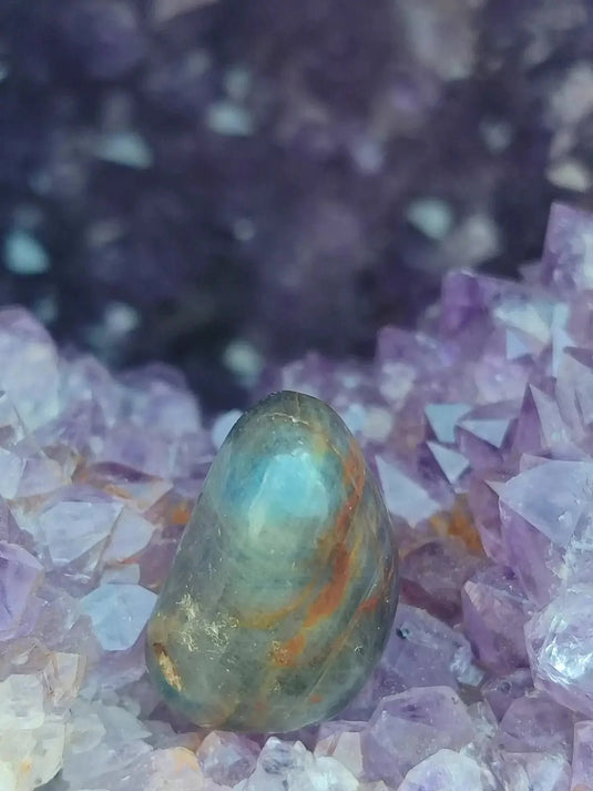 Saphir bleu du Sri Lanka - Pierre roulée - Grade Prémium - Pierre de Clarté et d’Intuition Saphir bleu du Sri Lanka