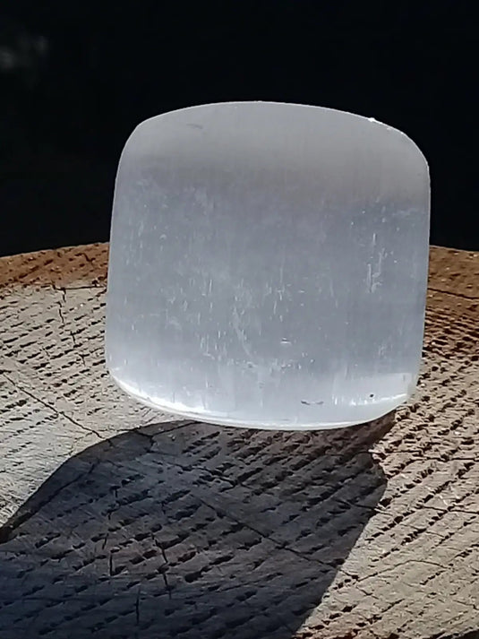 Sélénite blanche du Maroc Galet Grade A ++++ Sélénite blanche galet