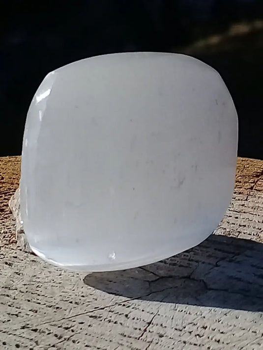 Sélénite blanche du Maroc Galet Grade A ++++ Sélénite blanche galet