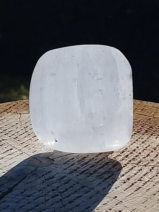 Sélénite blanche du Maroc Galet Grade A ++++ Sélénite blanche galet