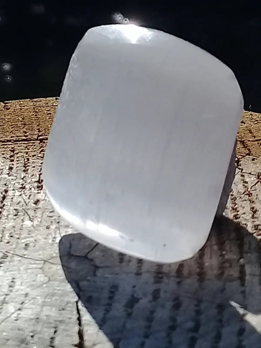 Sélénite blanche du Maroc Galet Grade A ++++ Sélénite blanche galet