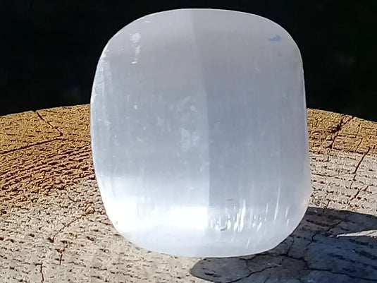 Sélénite blanche du Maroc Galet Grade A ++++ Sélénite blanche galet