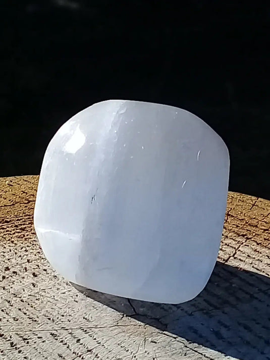 Sélénite blanche du Maroc Galet Grade A ++++ Sélénite blanche galet