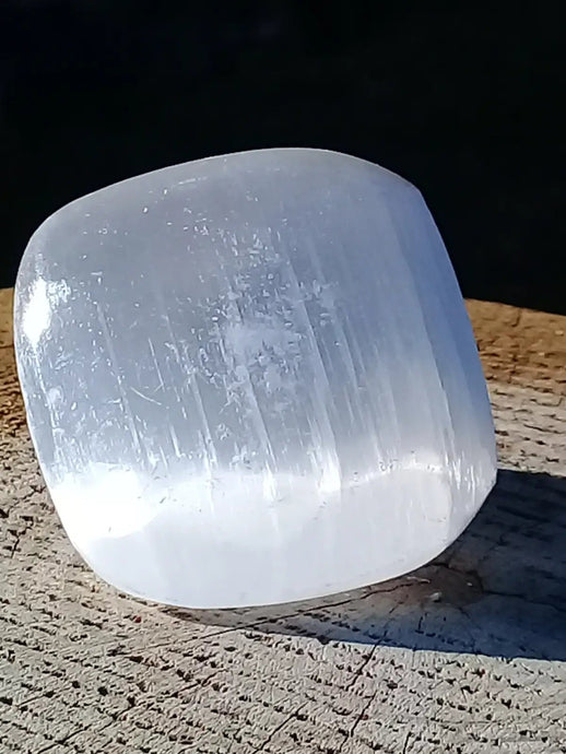 Sélénite blanche du Maroc Galet Grade A ++++ Sélénite blanche galet