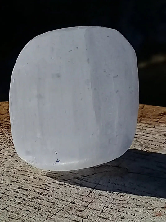 Sélénite blanche du Maroc Galet Grade A ++++ Sélénite blanche galet