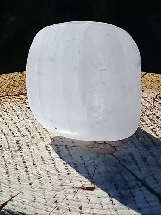 Sélénite blanche du Maroc Galet Grade A ++++ Sélénite blanche galet