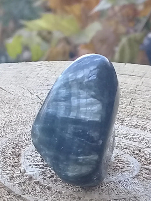 Séraphinite de Russie ’Lac Baïkal’ pierre roulée Grade A++++ Séraphinite de Russie 