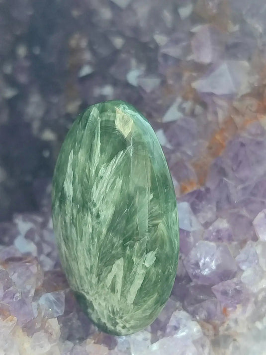 Séraphinite du lac Baïkal Sibérie - Galet poli - Grade Prémium - Pierre du Lâcher Prise Séraphinite galet