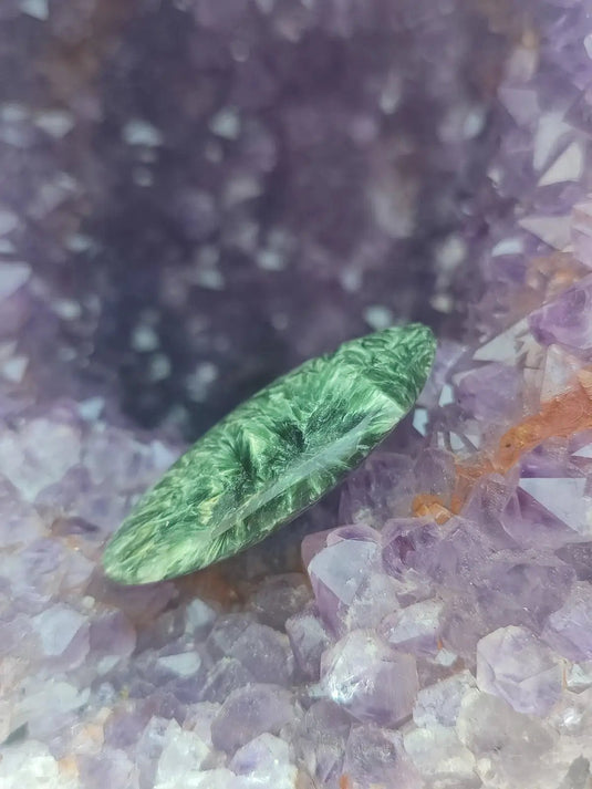 Séraphinite du lac Baïkal Sibérie - Galet poli - Grade Prémium - Pierre du Lâcher Prise Séraphinite de Russie ’Lac Baïkal’ pierre roulée