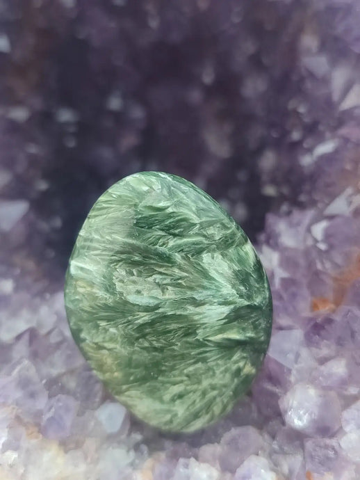 Séraphinite du lac Baïkal Sibérie - Galet poli - Grade Prémium - Pierre du Lâcher Prise Séraphinite de Russie ’Lac Baïkal’ pierre roulée